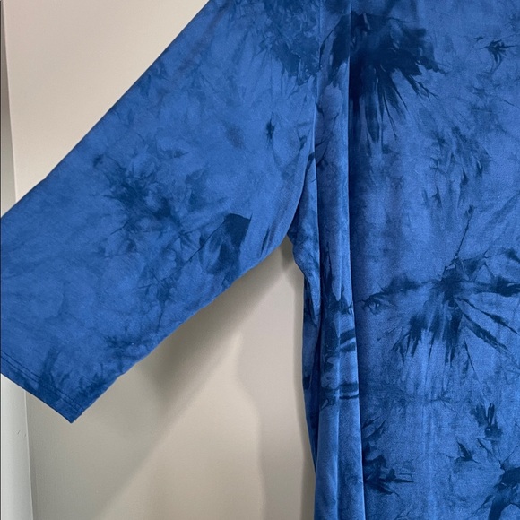 Ivy Rose Blue Tie-Dye Print Top 1/2 Sleeve Stretch Plus Size 3X - Picture 4 of 11